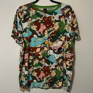 Disney cakeworthy Peter Pan printed tshirt. Size 2xl